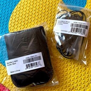 New black berry 8900 pocket case, leather and blackberry wired stereo headset